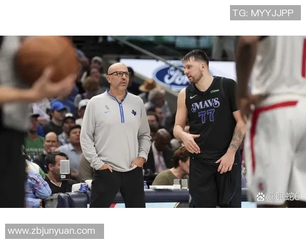 2015年NBA季后赛快船与火箭的经典对决回顾与分析
